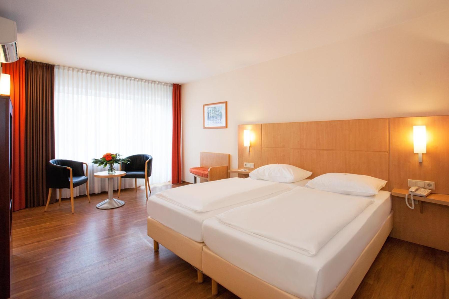 ibis Saarbrücken City Exterior foto